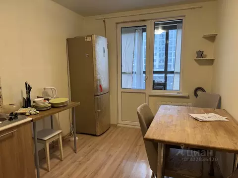 3-к кв. Санкт-Петербург ул. Вадима Шефнера, 10к1 (68.0 м)