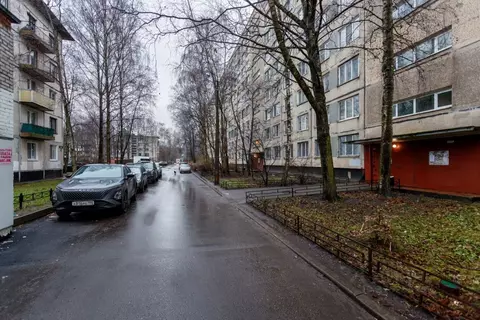 3-к кв. Санкт-Петербург ул. Тельмана, 44 (54.5 м)