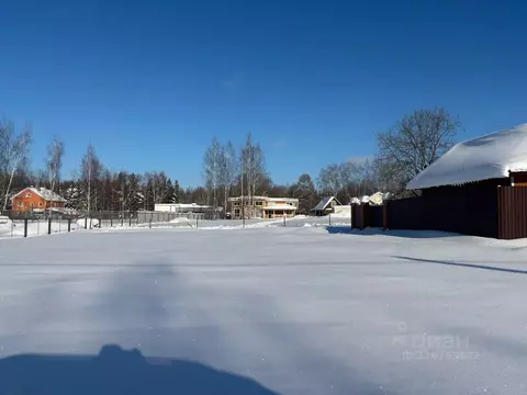 Участок в Московская область, Павлово-Посадский городской округ, д. ...