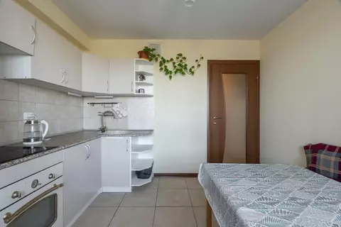 Продается 2-комнатная квартира