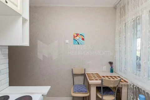 1-к кв. Тюменская область, Тюмень пос. Новорощино, ул. Андрея ...