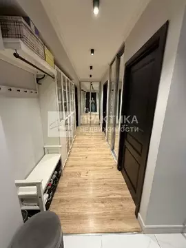 Продается 3-комнатная квартира