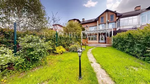 Таунхаус в Москва д. Сосенки, ул. Ольховая, 22 (220 м)