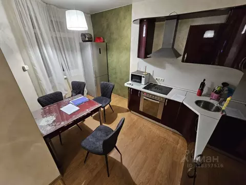 2-к кв. Приморский край, Владивосток ул. Кирова, 25Д (75.0 м)