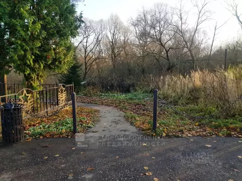 Участок в Москва д. Нижнее Валуево, 9Б (5.0 сот.)