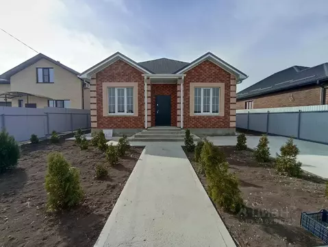 Дом в Краснодарский край, Динской район, с. Красносельское Молодежная ...