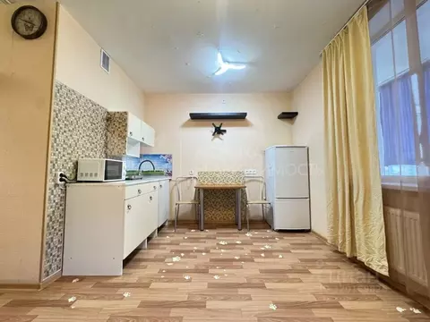 Студия Свердловская область, Екатеринбург ул. Летчиков, 7 (21.3 м)