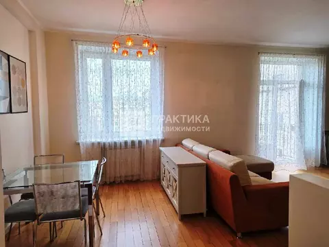 Продается 2-комнатная квартира