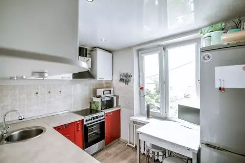 2-к кв. Сахалинская область, Южно-Сахалинск просп. Мира, 151 (45.0 м)