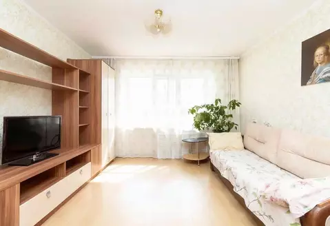 3-к кв. Тюменская область, Тюмень Профсоюзная ул., 65 (57.2 м)