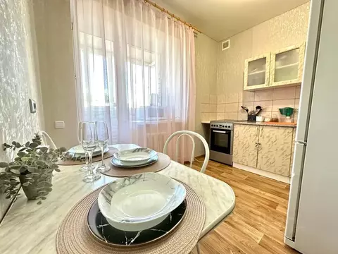 1-к кв. Тюменская область, Тобольск 4-й мкр, 17 (35.0 м)