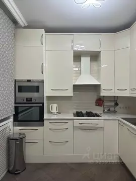 4-к кв. Москва Новопесчаная ул., 17К2 (80.0 м)