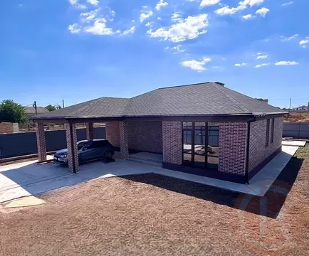 Дом в Крым, Сакский район, с. Молочное ул. Учительская, 10 (109 м)