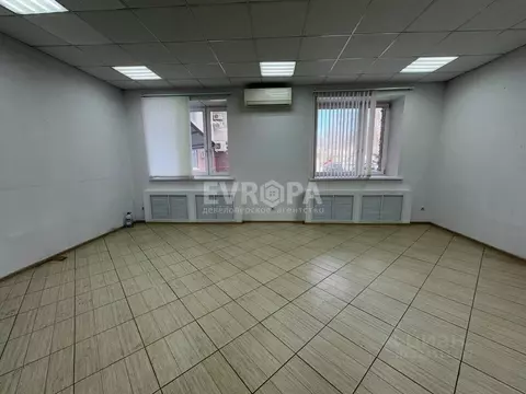 Офис в Ульяновская область, Ульяновск ул. Робеспьера, 114 (39 м)