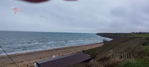 Участок в Крым, Ленинский район, Семисотское с/пос, с. Каменское  (6.0 ...