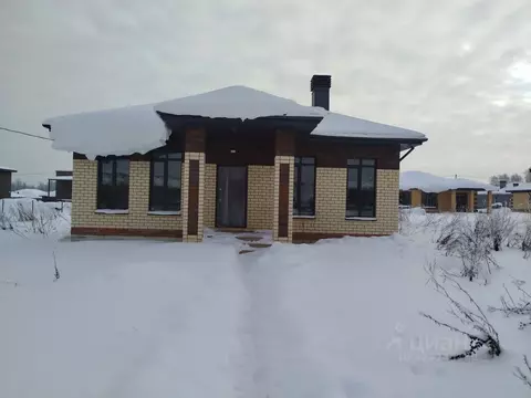 Дом в Башкортостан, Уфимский район, Жуковский сельсовет, д. Мармылево ...