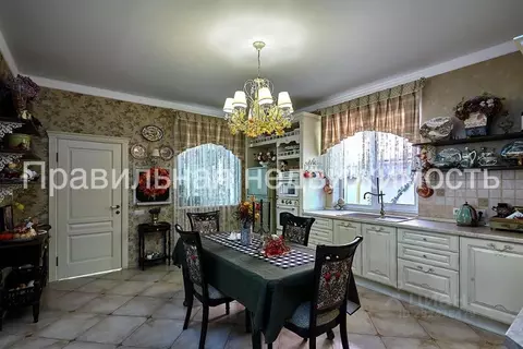 Дом в Краснодарский край, Краснодар № 1 СНТ, ул. Виноградная (230 м)