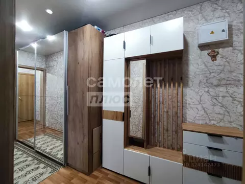 3-к кв. Курская область, Курск просп. Анатолия Дериглазова, 5 (76.9 м)