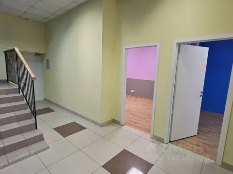 Офис в Санкт-Петербург Заозерная ул., 8к2 (90 м)