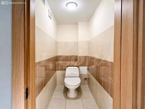 2-комнатная квартира: Тюмень, улица Александра Протозанова, 10 (55.4 ...