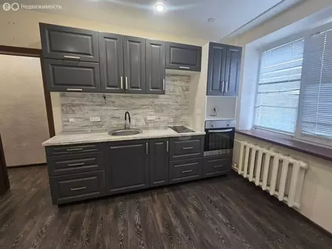 1-комнатная квартира: Тюмень, улица Домостроителей, 4 (37 м)