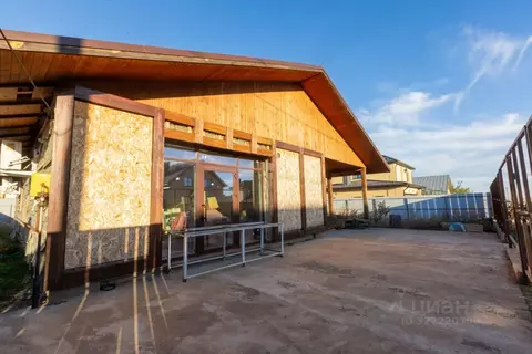 Дом в Оренбургская область, Оренбург ул. Камская, 35 (179 м)