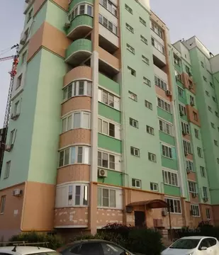 3-к кв. Астраханская область, Астрахань ул. Космонавтов, 18к4 (75.0 м)