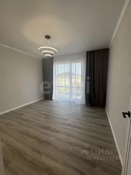 Дом в Оренбургская область, Оренбургский район, Ивановский сельсовет, ...