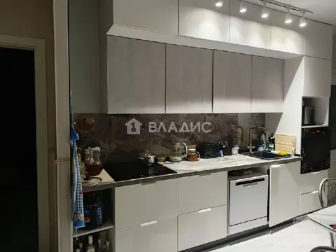 Продается 3-комнатная квартира