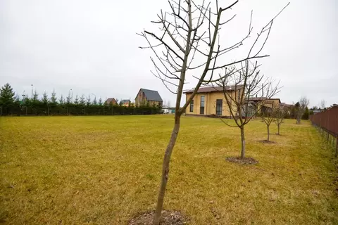 Участок в Москва Марсель кп, 161 (10.2 сот.)