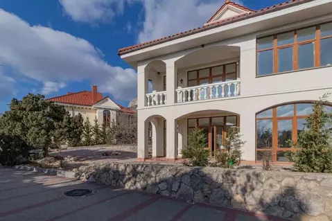 Коттедж в Крым, Ялта муниципальный округ, Форос пгт  (281 м)