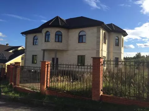 Продается коттедж в КП в д. Клопово