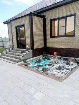 Дом в Омская область, Азовский Немецкий Национальный район, с. ...