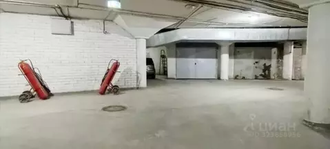 Гараж в Свердловская область, Екатеринбург ул. Ключевская, 15 (17 м)