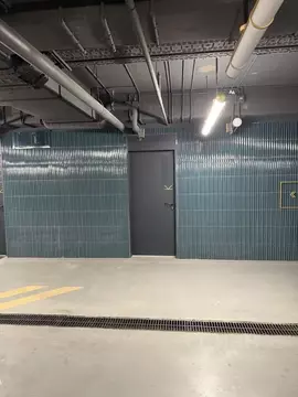 Гараж в Москва Поклонная ул., 9 (3 м)