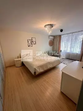 Продается 2-комнатная квартира