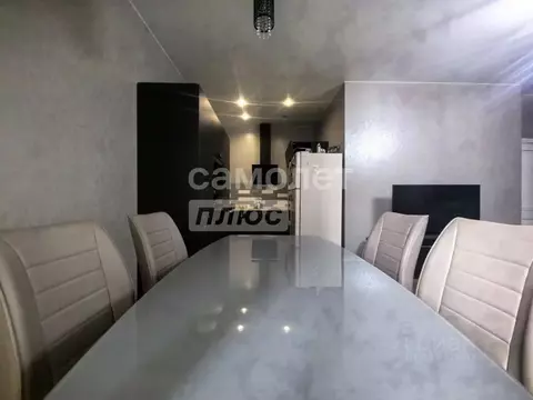 2-к кв. Волгоградская область, Волгоград Бакинская ул., 2 (80.0 м)