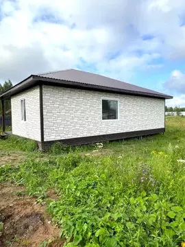 Дом в Тверская область, Конаковский муниципальный округ, д. Вахромеево ...