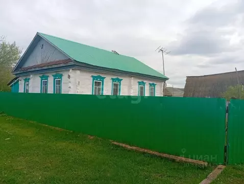 Дом в Башкортостан, Буздякский район, с. Канлы-Туркеево Чермасанская ...