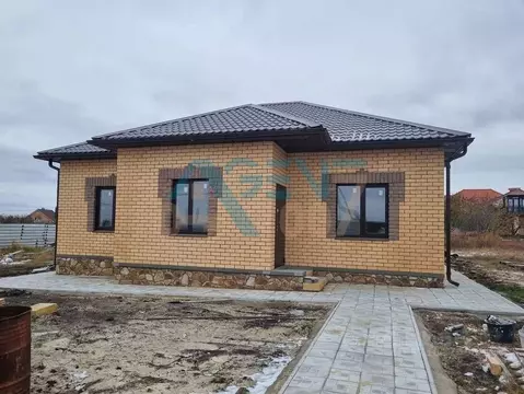 Дом в Белгородская область, Белгородский район, Тавровское с/пос, с. ...