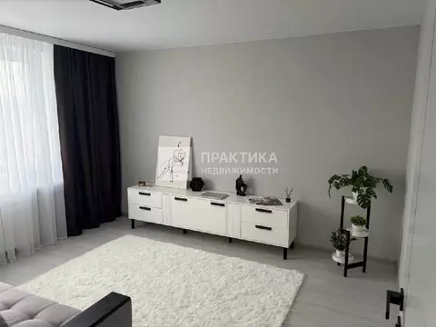 Продается 2-комнатная квартира