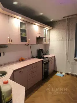 2-к кв. Псковская область, Псков Коммунальная ул., 61 (65.0 м)