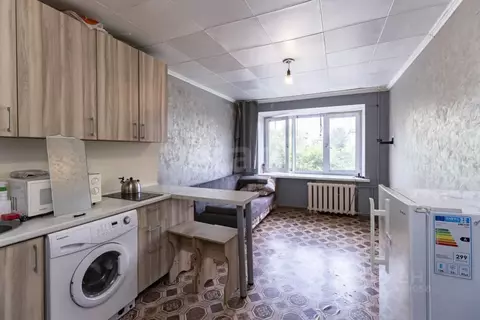 Студия Тюменская область, Тюмень ул. Республики, 167а (18.1 м)