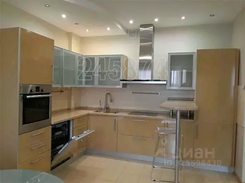 3-к кв. Москва Истринская ул., 8к3 (110.0 м)