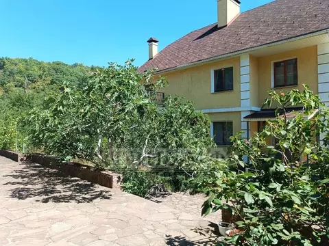 Дом в Крым, Алушта муниципальный округ, с. Изобильное  (587 м)