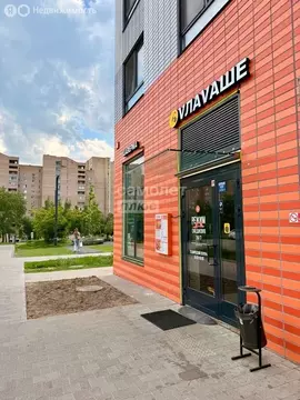 Торговая площадь (68.7 м)