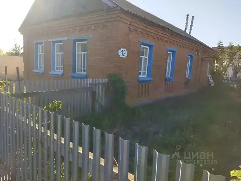 Дом в Самарская область, Большая Глушица с/пос, с. Большая Глушица ул. ...