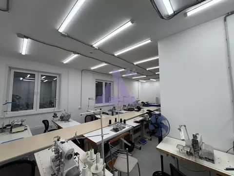 Помещение свободного назначения в Алтайский край, Барнаул ул. 1905 ...