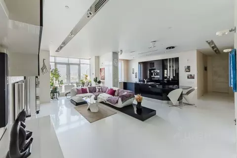 3-к кв. Москва Мосфильмовская ул., 70к1 (185.0 м)