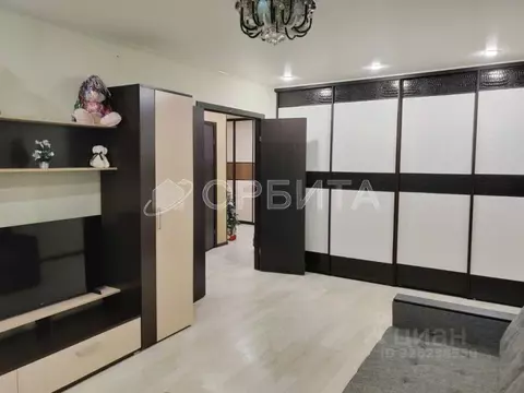 2-к кв. Тюменская область, Тюмень ул. Лесопарковая, 9 (63.0 м)